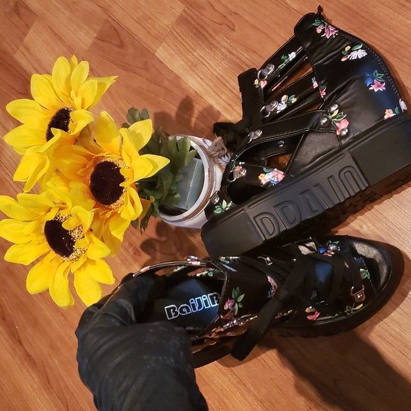 BaiJiB 💕💕SEXY SHOES for women!! Size euro size 39 ,,7 1/2 USA NEW... - Picture 3 of 14